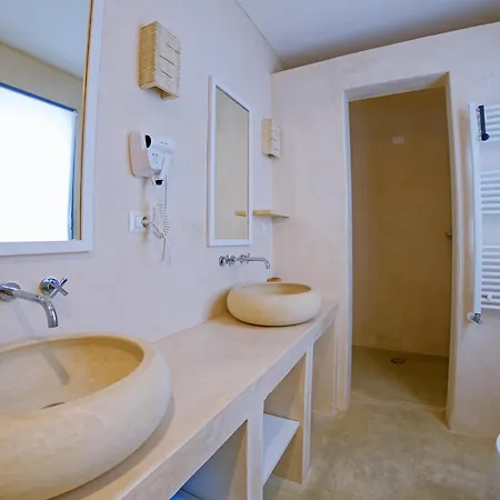 La Naca Sul Mare - 4*