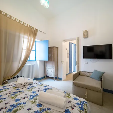 La Naca Sul Mare - 4*