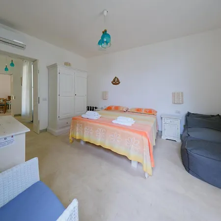 Guest house La Naca Sul Mare - *